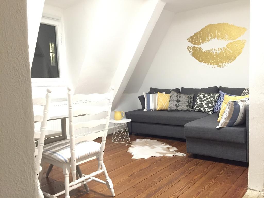 Apartment Zentral Im Herzen Der Altstadt Tuebingen Room photo